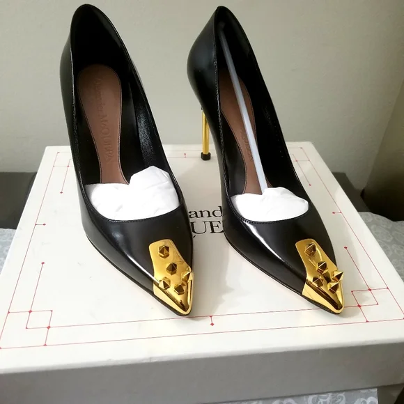 **Sold**NWT Alexander McQueen pumps heels size 38.5 - Picture 3 of 7